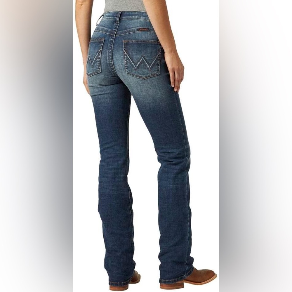 Wrangler Womens Willow Mid Rise Boot Cut Ultimate Riding Jeans - Picture 2 of 6